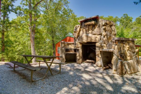 Oakland Oasis Serene Retreat in the Ozarks